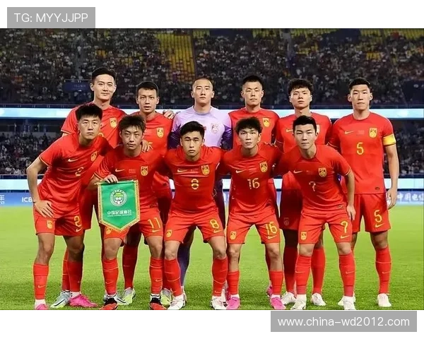 中国男足再度集结备战世预赛全新阵容亮相展现年轻力量 中国男足再度集结备战世预赛全新阵容亮相展现年轻力量