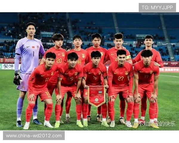 中国足球迎来历史性突破 亚洲杯小组赛强势晋级展现实力 中国足球迎来历史性突破 亚洲杯小组赛强势晋级展现实力