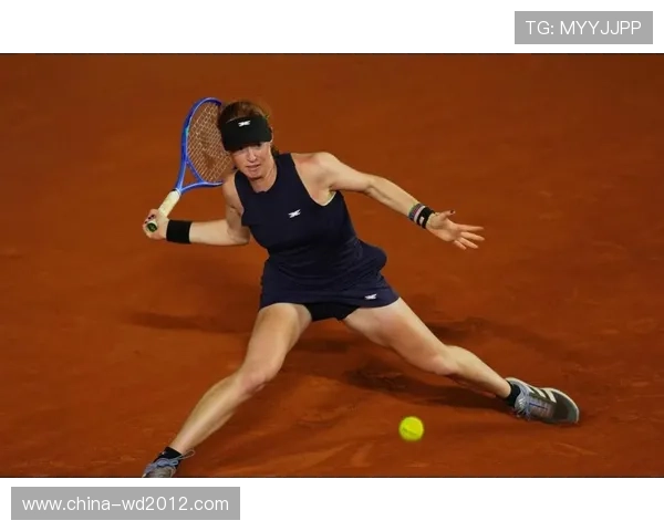 网球赛季最新动态:顶级选手争夺激烈 新星崛起挑战老将 网球赛季最新动态:顶级选手争夺激烈 新星崛起挑战老将