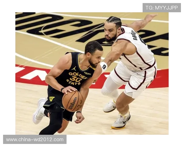 NBA联盟格局生变多队补强季后赛竞争全面升温明星交易动向引发关注